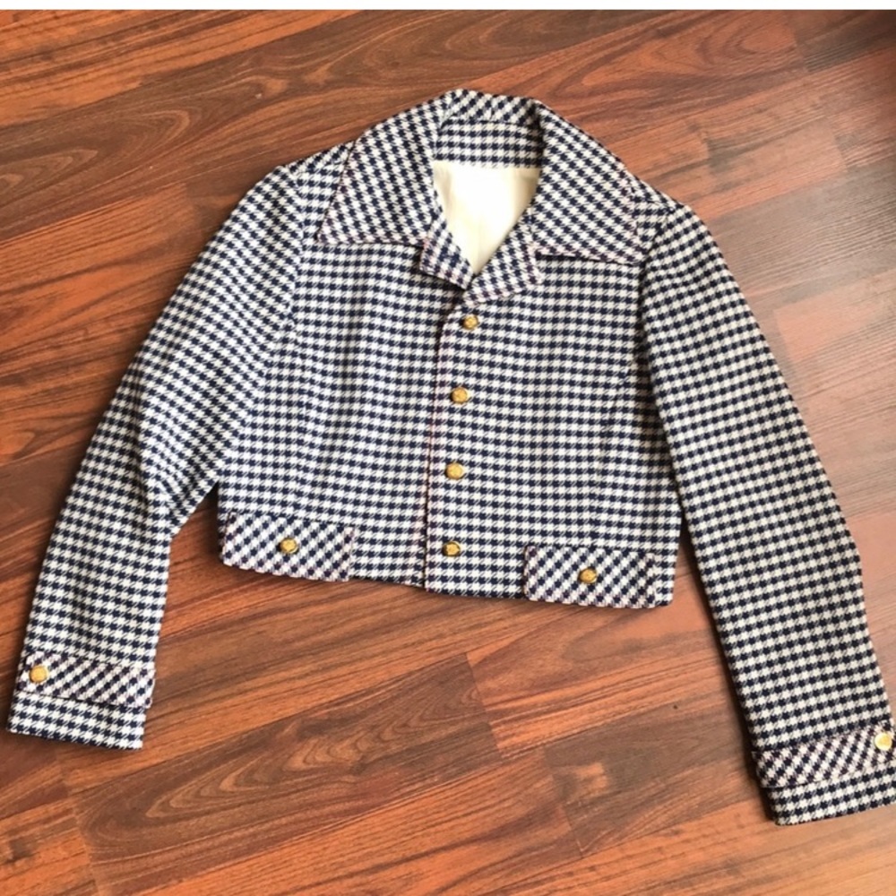Union made vintage cropped navy & white houndstooth blazer w/ gold tone buttons.
